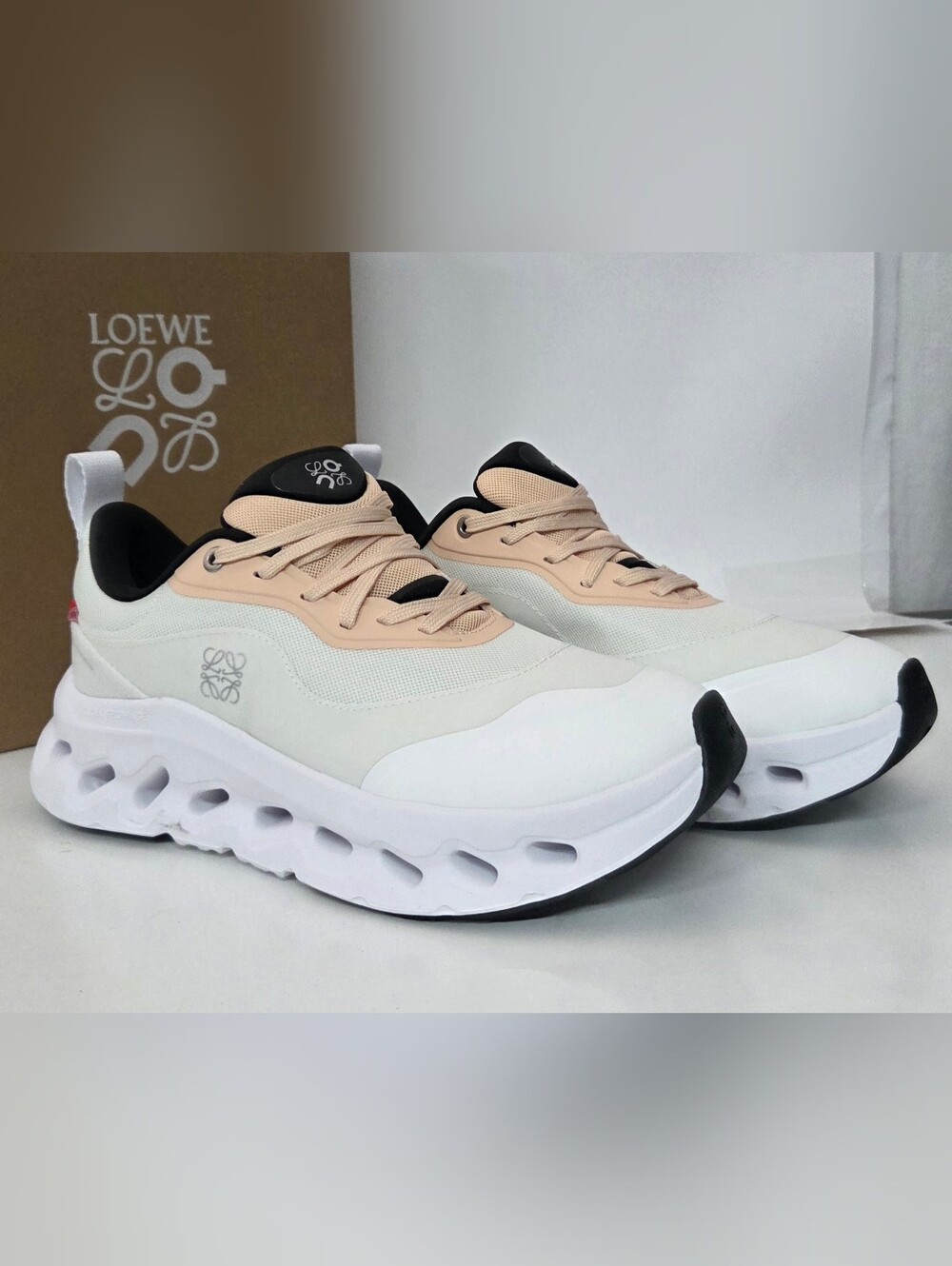 Loewe Cloudtilt 2.0 Womens Running/Everyday Shoes Size 8 NWB!